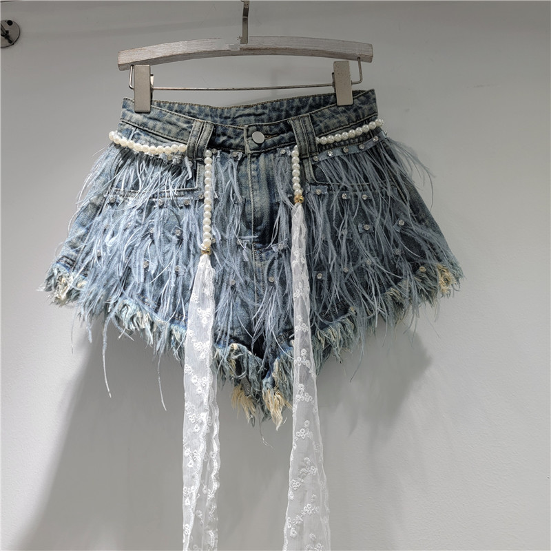 Shorts de Mezclilla con Flecos y Pedrería Cintura Baja image 3