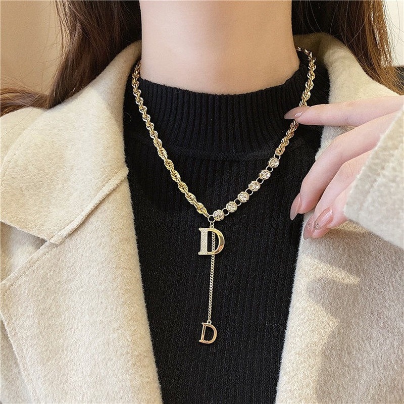 골드 빅 D 스웨터 체인