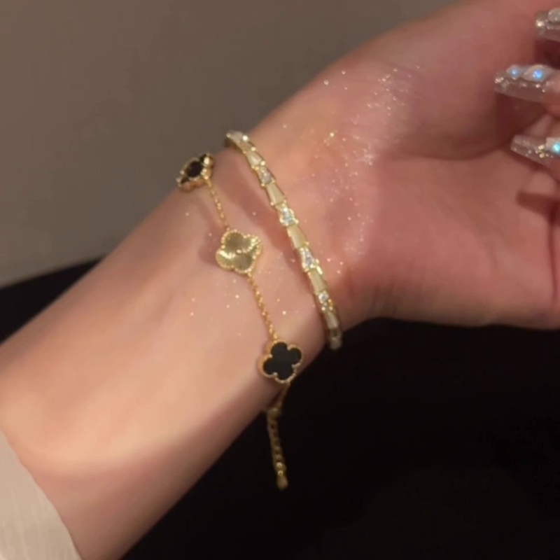 黑金四叶草手链女轻奢小众精致贝母闪钻花朵手镯高级感年新款|undefined