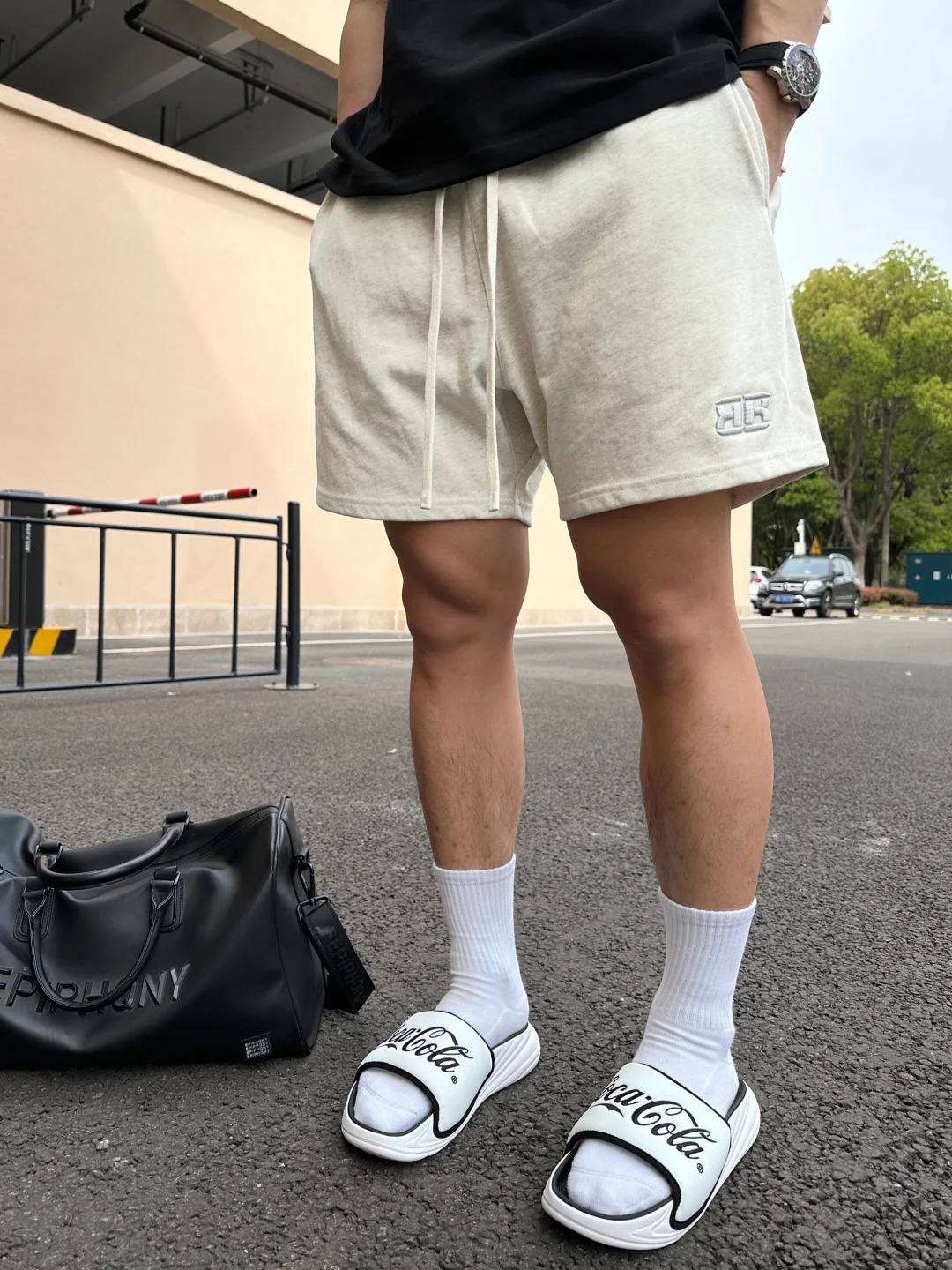 Pantalones cortos deportivos con bordado de letras de marca de moda de verano para hombres, casual americano, cintura elástica de algodón guapo, pantalones harem, marea fina