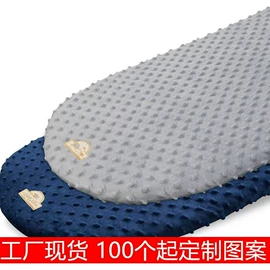 围嘴围兜;罩衣;隔尿用品