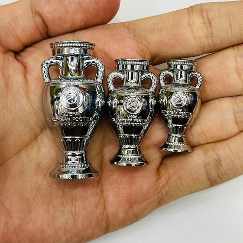 Mini Zinc Alloy Metal Trophy Shelf Accent Keychain Champions League Premier League Serie A Bundesliga Golden Boot Golden Ball Golden Cup Souvenir