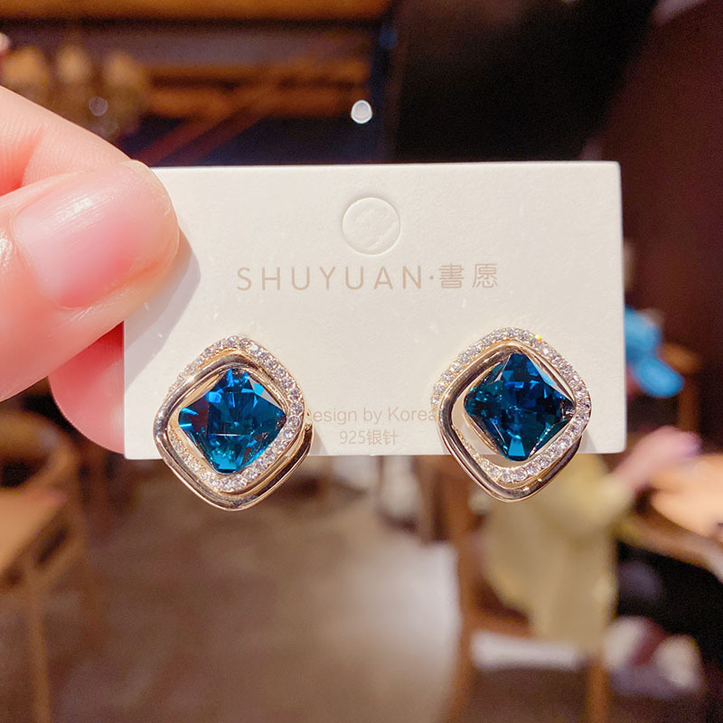Korean Blue Crystal Double Earrings Wholesale Nihaojewelry display picture 6