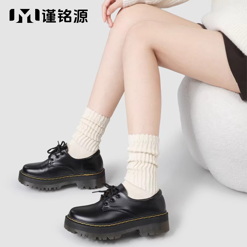 Calcetines de algodón puro retro japonés calcetines de punto casual de las mujeres calcetines deportivos calcetines gruesos de tubo largo calcetines Zhuji calcetines al por mayor