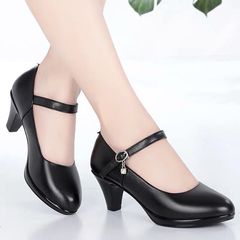 黒の作業靴の女性の快適な中と職業靴の柔らかい底の滑り止めの女性の靴の太さと丸い靴の女性の防水台