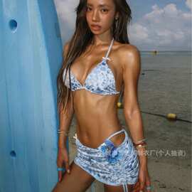 韩系清新蓝白豹纹挂脖比基尼三件套女系带沙滩裙海边度假温泉泳衣