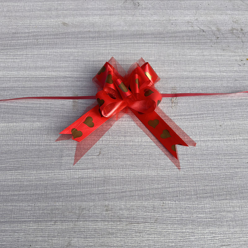 Navidad, víspera de Navidad, manzanas, manzanas, embalaje de regalos de boda, arco de boda, flores de mano, decoración del coche de boda