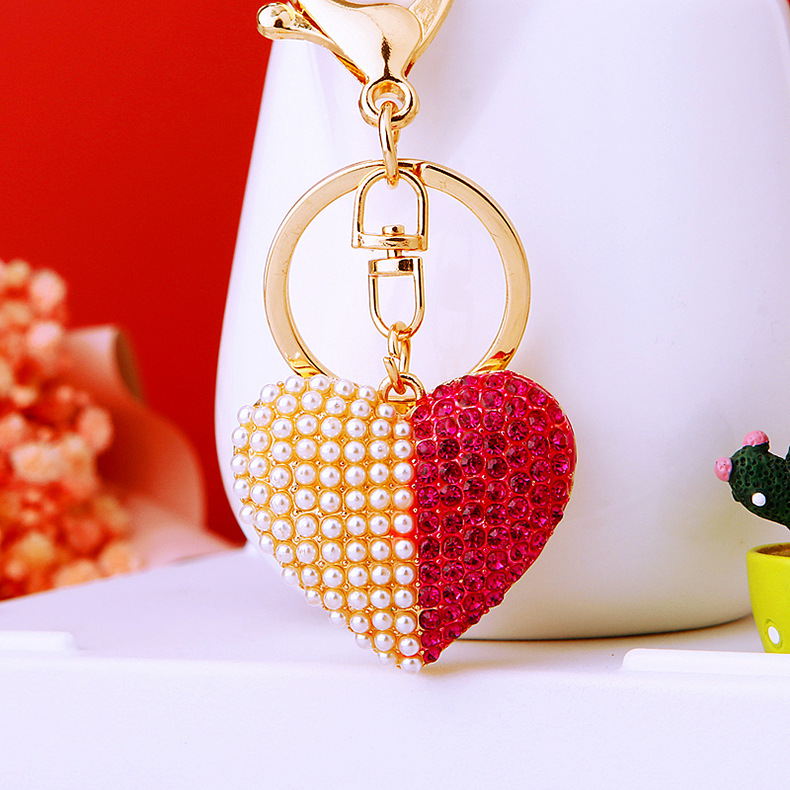 10g Weight Lobster Trigger Clasp Closure Clasp Closure Type Rhinestones Inlay Material Keychain Classification 1 Piece Quantity Daily Occasion Zinc alloy Material Heart Shape Pattern Unisex Gender Plating, Diamond Design Cute Style 1 Piece Cute Heart Shape Zinc Alloy Plating Diamond Rhinestones Unisex Lobster Trigger Clasp Closure Keychain 14