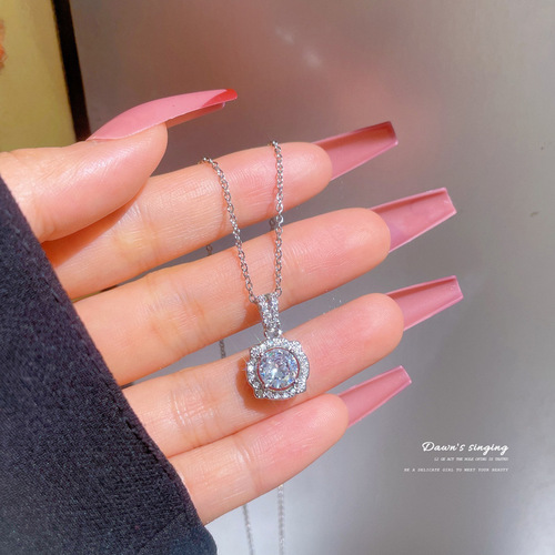 [Titanium Steel] Light luxury micro-inlaid real gold simple zircon necklace women's new clavicle chain light luxury niche design