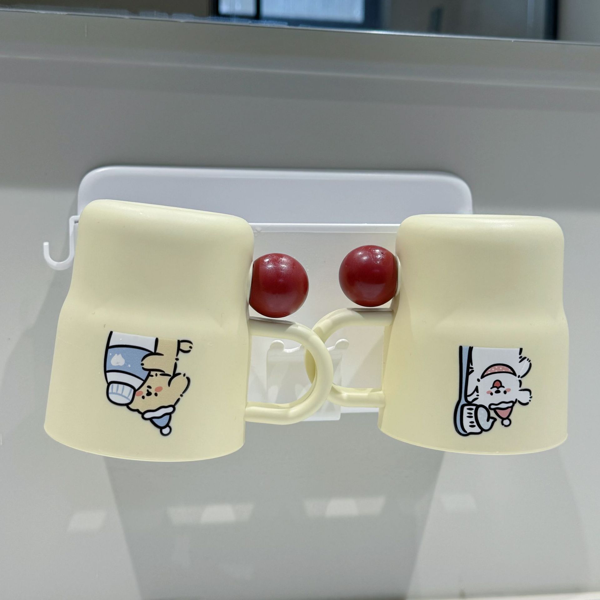 Bärbar tandborstmugg för barn och resor_voghion.com