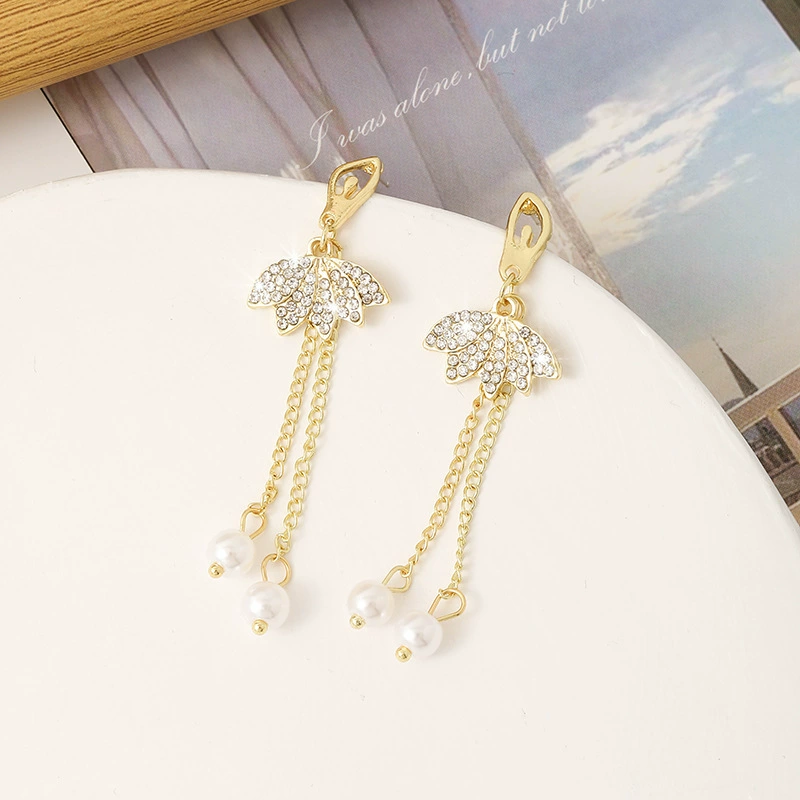Silver needle from pearl, earrings with tassels with bow, bright catchy style, light luxury style