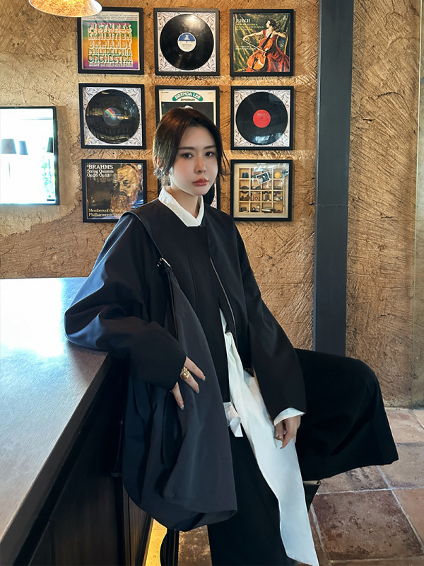 ELSISSI黑色弯刀袖夹克短薄外套女秋2025新款宽松显瘦高级感上衣|undefined
