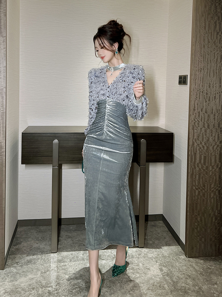 Váy ôm body cổ chữ V phối lông nhung xếp ly phong cách Pháp — Màu xanh xám