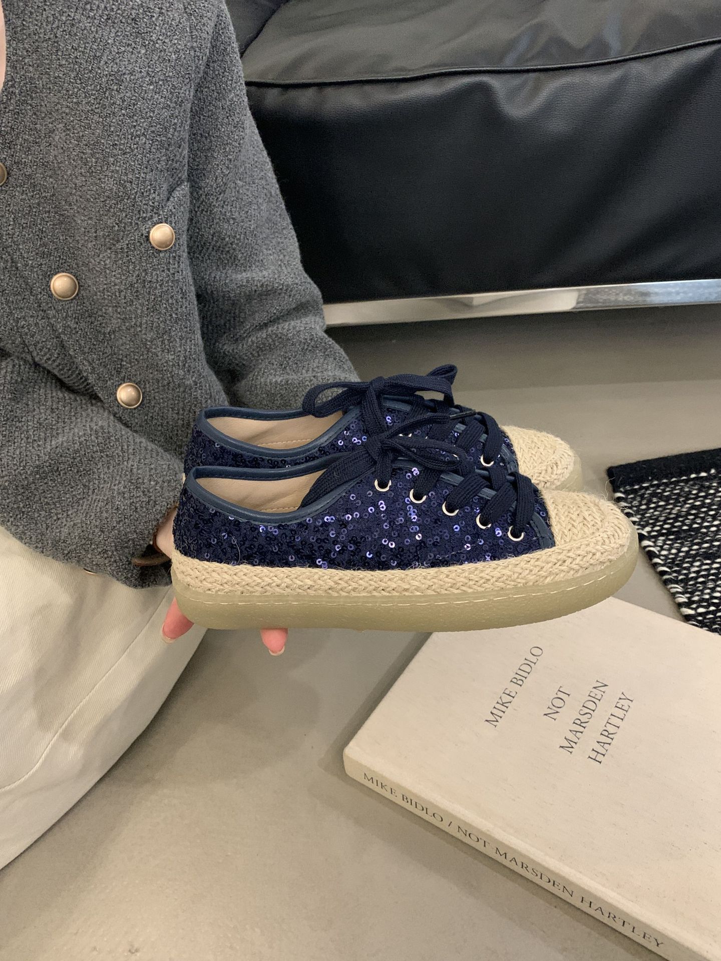 French-style High-end Straw-woven Thick-soled Lace-up Sequined Fisherman For Women, Slip-on Loafers, Fashionable Casual_vogvips.com