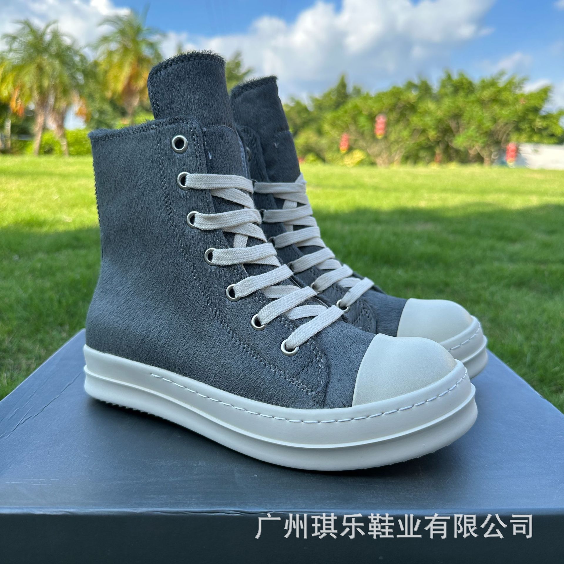 RO zapatos europeos y americanos más tamaño Otoño e Invierno hombres y mujeres de cuero genuino de piel de caballo zapatos de tablero alto par moda de la calle zapatos de moda casual oscuro