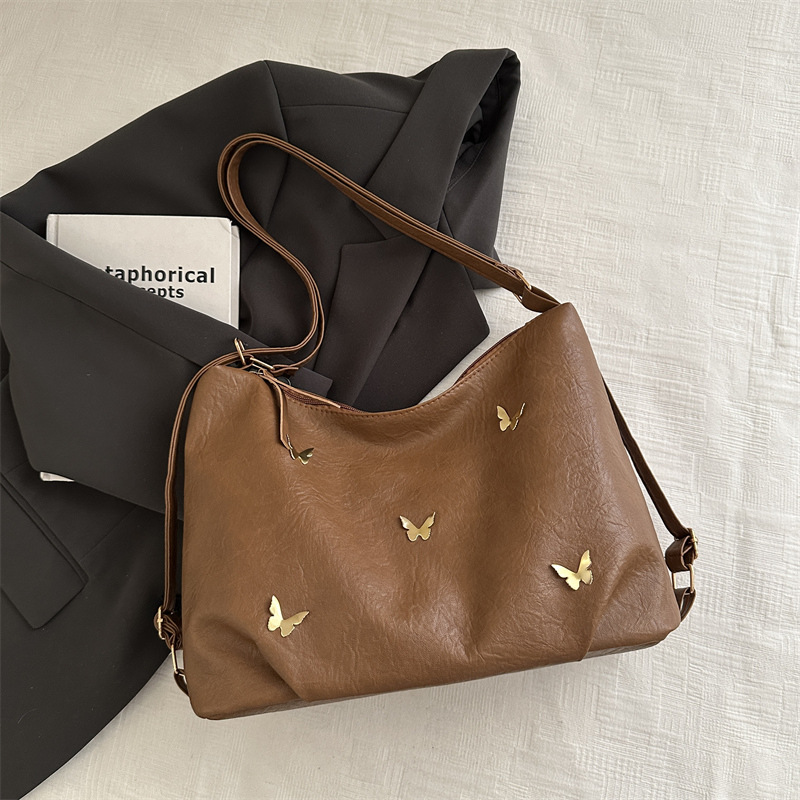 Nicho de diseño sensación de bolso de gran capacidad bolso de mujer 2024 nuevo invierno retro de hombro mochila de hombro