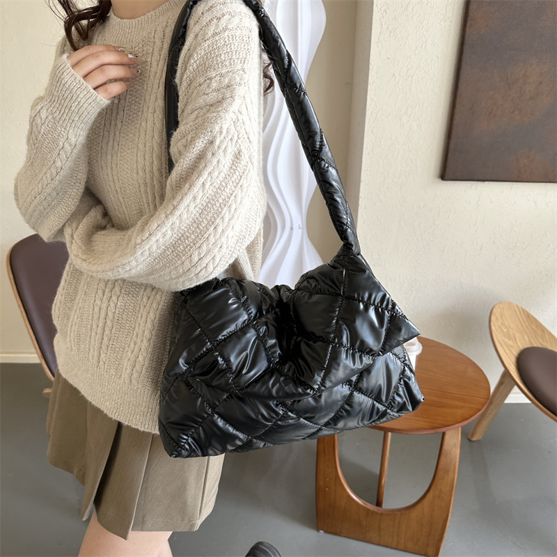 Autumn&Winter Season Women's Gender Women's Nylon Down Solid Color Classic Style Square Flip Cover Shoulder Bag