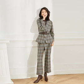 连衣裙;女式毛呢外套;其他短外套