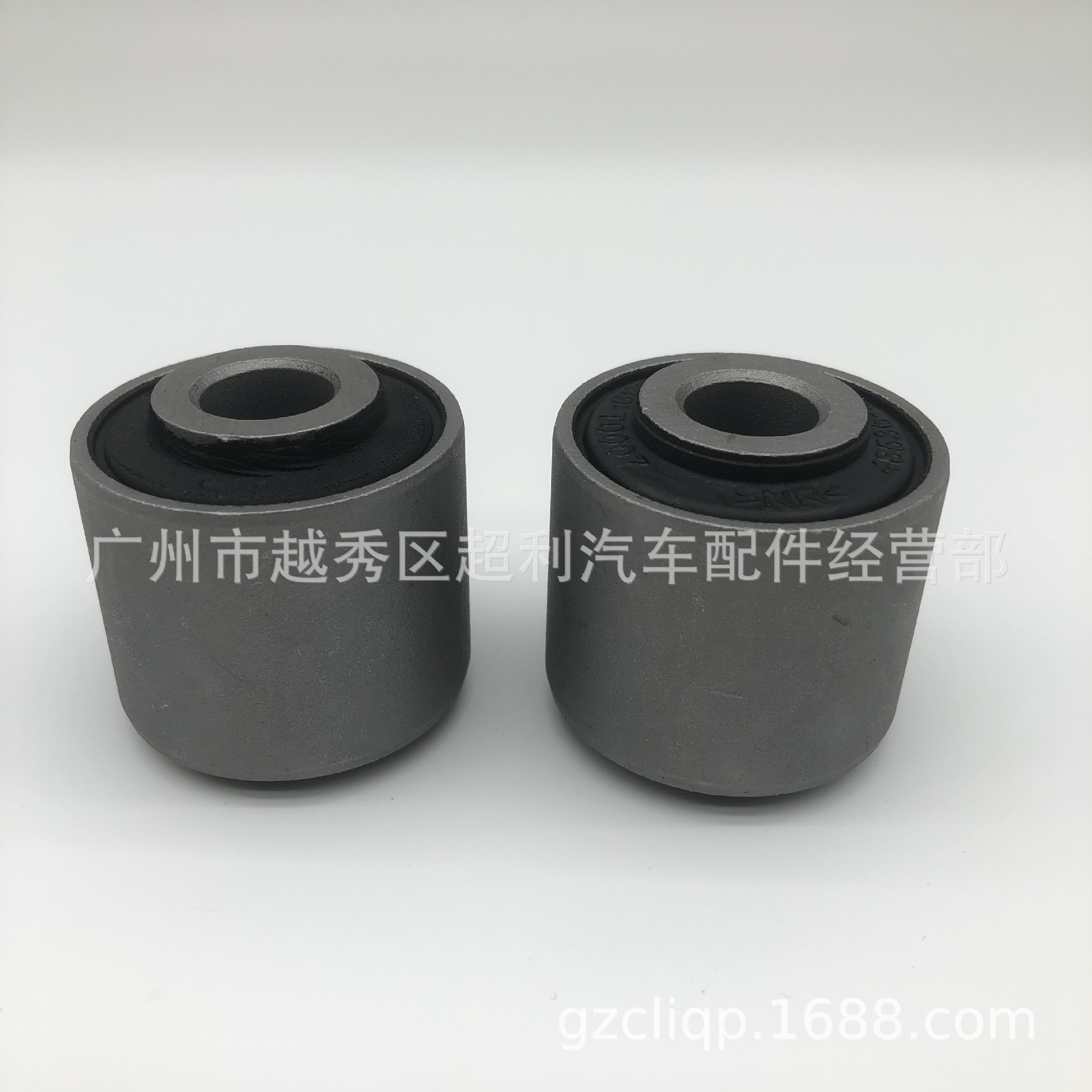 Applicable 48536-60010 90389-T0007 TRJ150 GGN165 REVO shock absorber front lower rubber sleeve