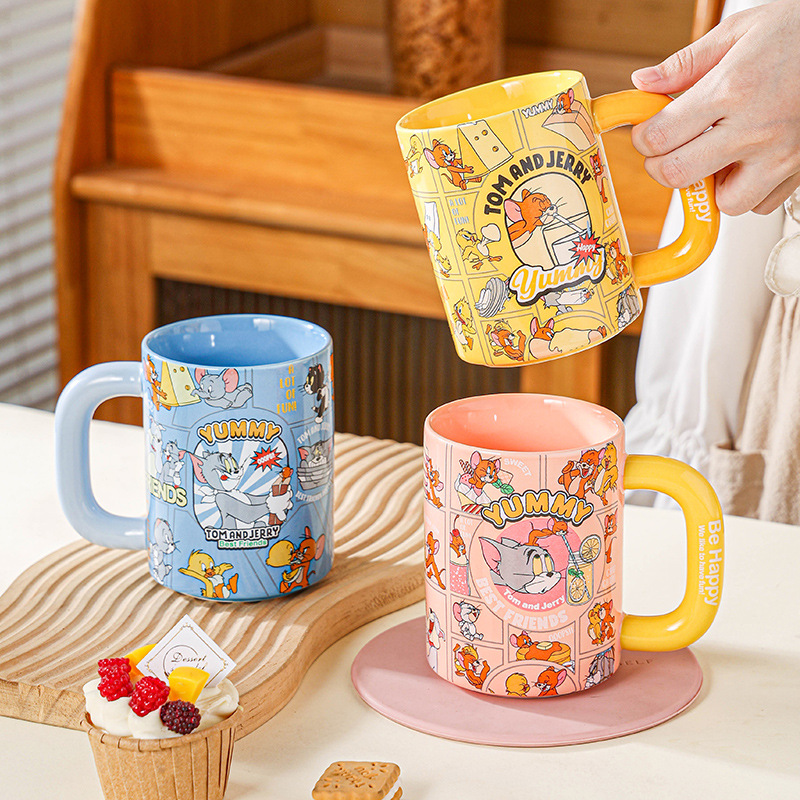 Taza de cerámica para gatos y ratones Taza para beber para el hogar de dibujos animados 2025 Taza de oficina nueva Taza de leche con valor nominal