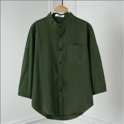 Camisa de seda de hielo para hombre con mangas tres cuartos, nuevo estilo de verano, suelta, delgada, transpirable, camisa de lino y algodón de color sólido, manga media blanca para hombre