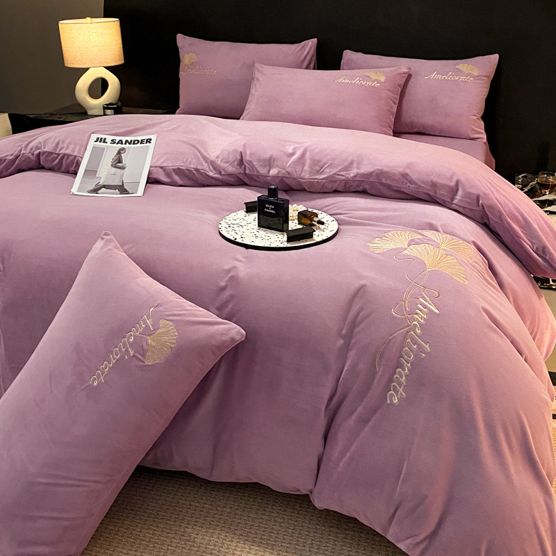 Sopa de edredón de leche, cubierta de edredón de una sola pieza, cubierta de edredón de cristal de tres piezas, cubierta de edredón de una sola pieza, ropa de cama de cuatro piezas