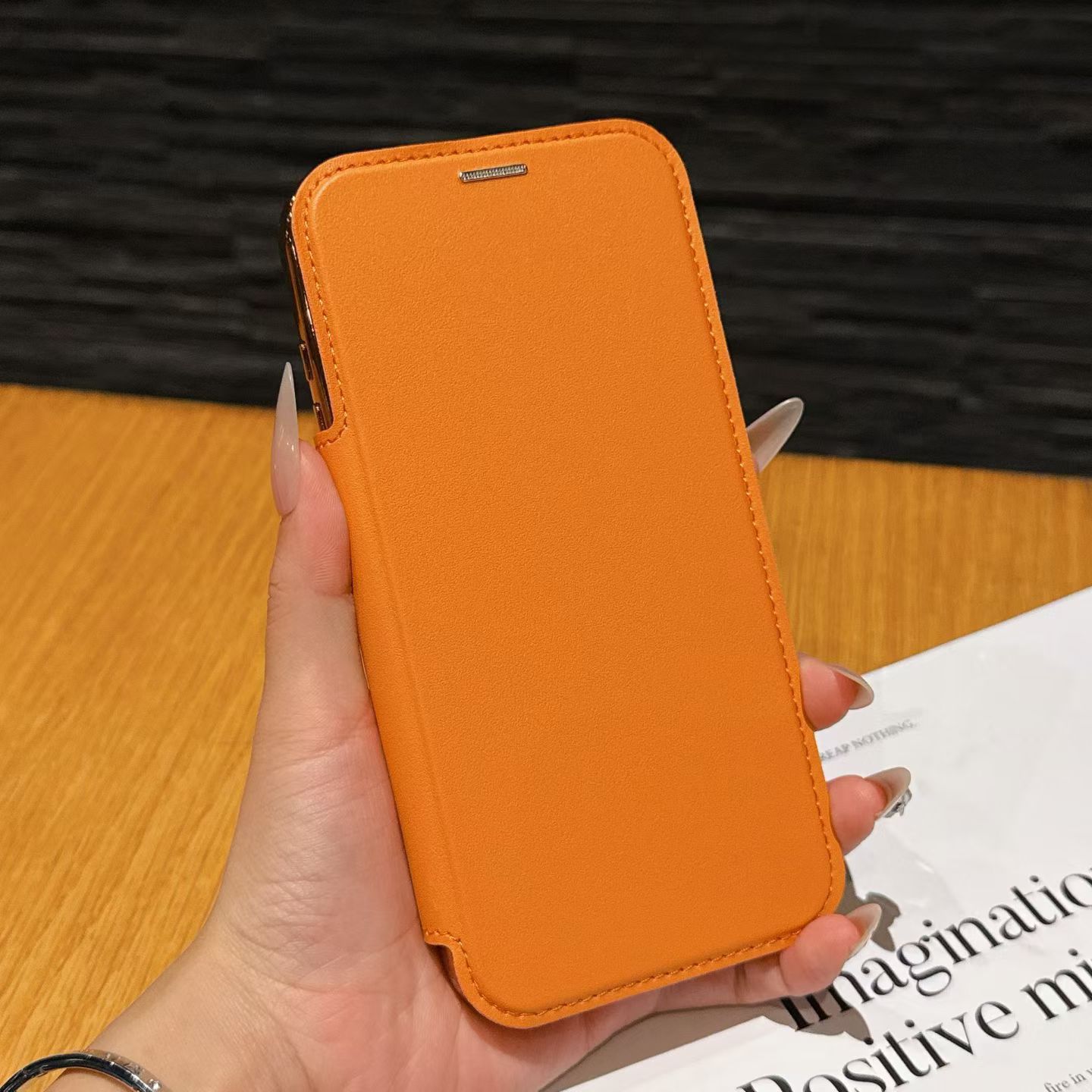 Estudo de absorción magnética de alto nivel para iPhone17PROMAX Teléfonos móviles Apple 16 cubierta de flip todo incluido a prueba de caídas