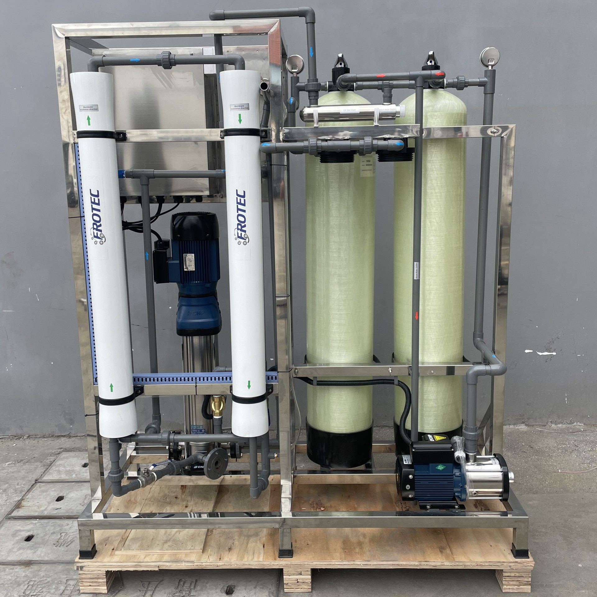 500 litros por la capacidad del tratamiento de la hora se pueden utilizar como equipo puro del tratamiento de aguas de la ósmosis reversa de la desalación del agua salobre