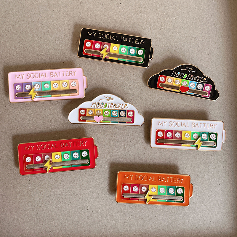 Personalized and Creative Sliding Emoticon Badge, My Social Battery Badge, Campus Mood-Changing Energy Brooch for Men and Women