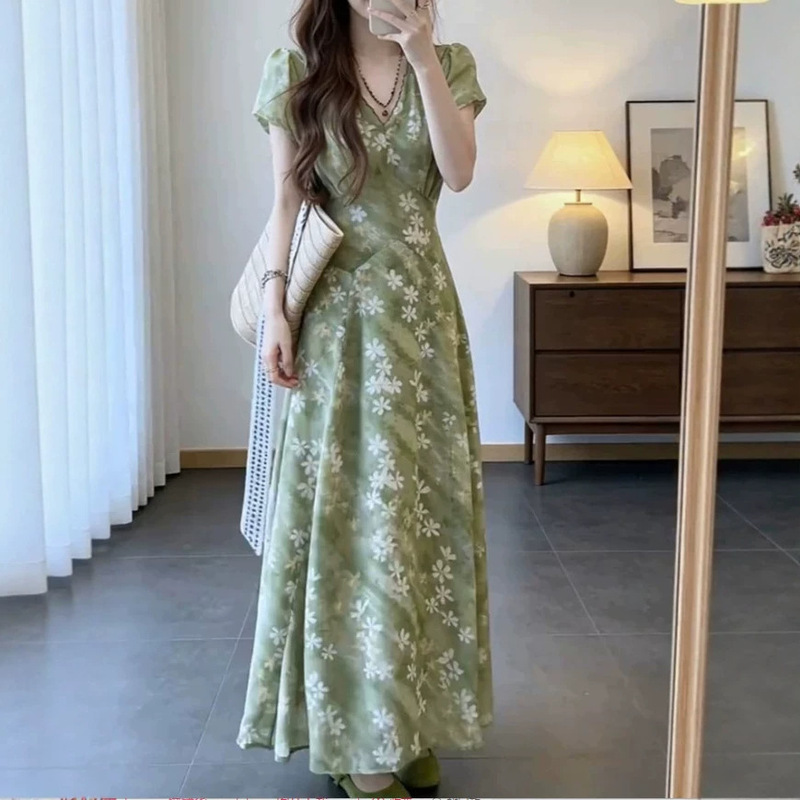 2026 Plus Size Women's Fashionable Summer French Retro Jade Green Floral Waist-Cinching Vacation Dress 2026 Plus Size Women's Fashionable Summer French Retro Jade Green Floral Waist-Cinching Vacation Dress
