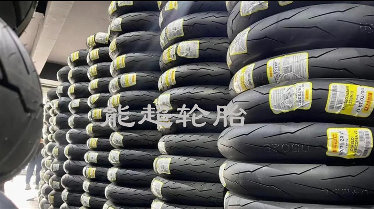 倍耐力摩托车05.jpg