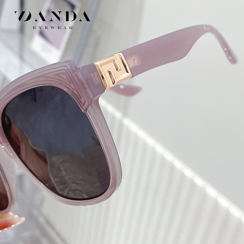 Nuevas gafas de sol polarizadas para mujer TR7562, gafas de sol anti-UV de moda para influencers, gafas de sol versátiles para viajes