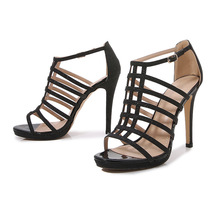 �羳���Q���R�d���uͨ��ɫ�~���U�հ�����ۼ����߸�ЬŮ�r�b��Ь