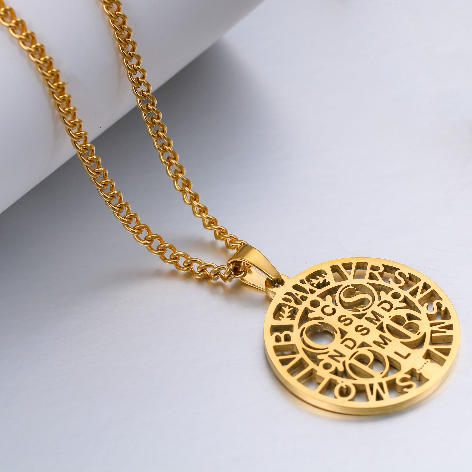 Retro Cross Round Stainless Steel Plating Pendant Necklace 1 Piece