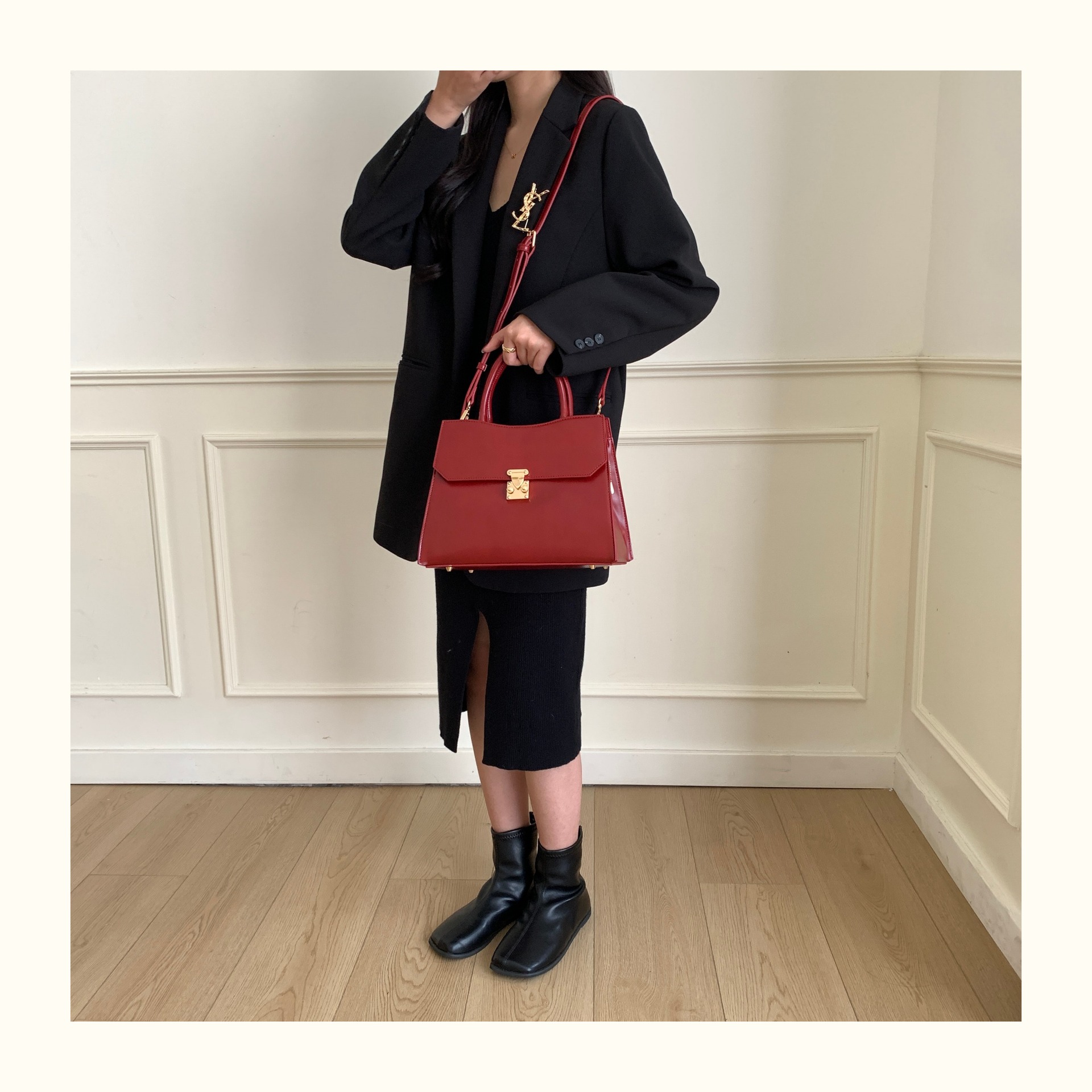 Túi xách tay cưới cô dâu mới 2026 màu đỏ dung tích lớn chi tiết 14