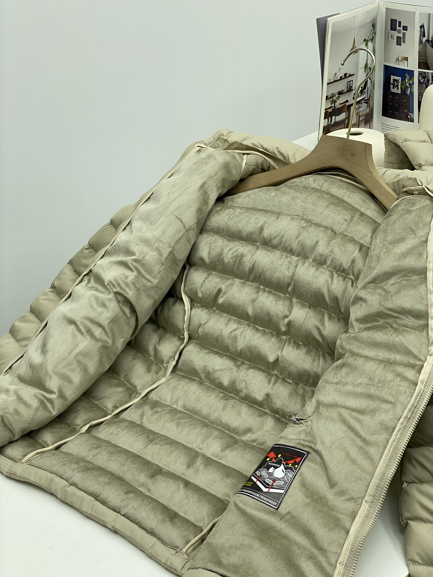 Invierno pareja montañosa ligera al aire libre costilla ropa de algodón caliente delgada sombrero desmontable chaqueta de terciopelo de moda