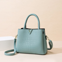 ʯ�^�y����Ů��2022�W���¿�r�д�����Ůʿ��������Q�μ�б���