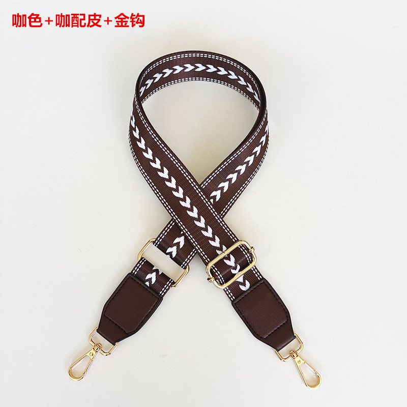 Curry + Cafe with Skin + Gold Hook