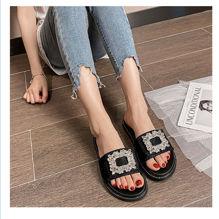 2025 verano nuevo lazo con diamantes de imitación hebilla cuadrada plana casual zapatillas de mujer sandalias de una tira para mujer ropa de exterior talla grande 41_voghion.com