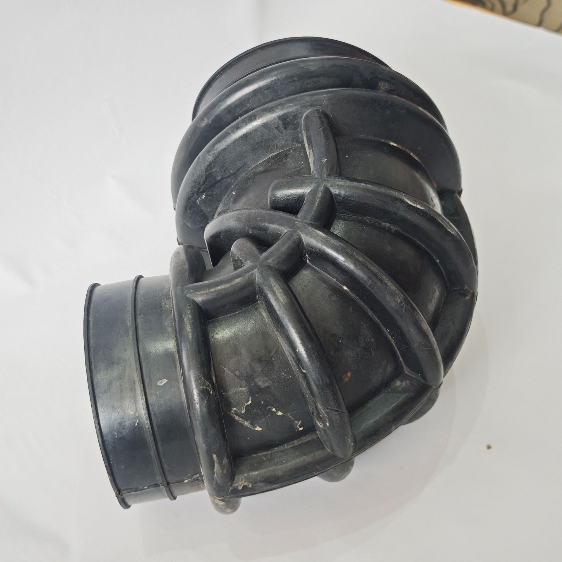 21214-1148035 High-Quality Russian Car Vaz Air Filter Tube, Can Be Made According to Sample for Lada
