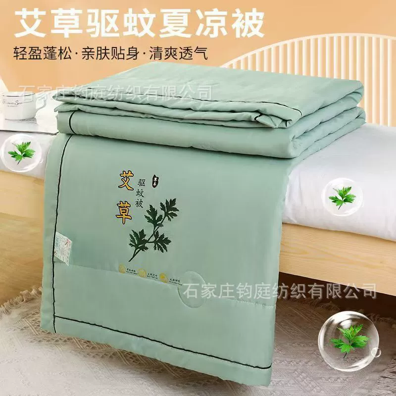 Полынь отталкивается от комаров