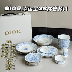 D家の碗の皿のセットの中国の骨の磁器のヨーロッパ式の家庭用の結婚する洋食の北欧の贈り物のレースの食器の碗のセット
