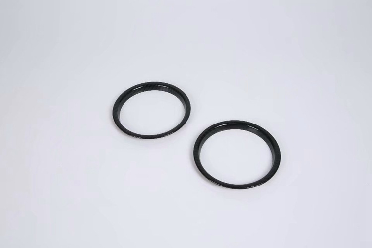 音响圈 三门 碳纤4.jpg