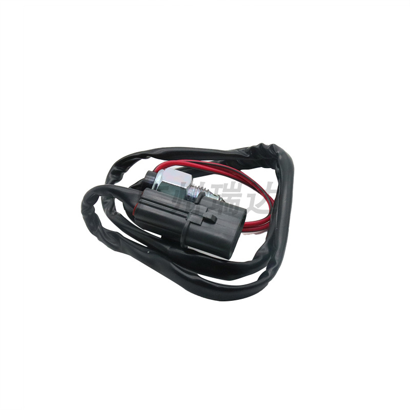 Aplicable al interruptor de luz de freno del modelo Mitsubishi MN171296 piezas de automóviles en stock al por mayor