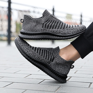 Spring and Autumn New Men's Thick-Soled Slip-on Fly Knitted Socks Shoes Light Breathable Casual Sports Shoes Outdoor Running Shoes