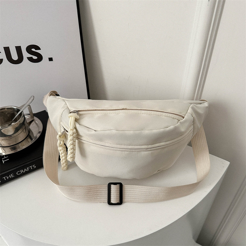 Bolso de pecho de lona japonés en bolso casual simple 2024 nuevo bolso de niño bolso de cintura color caramelo