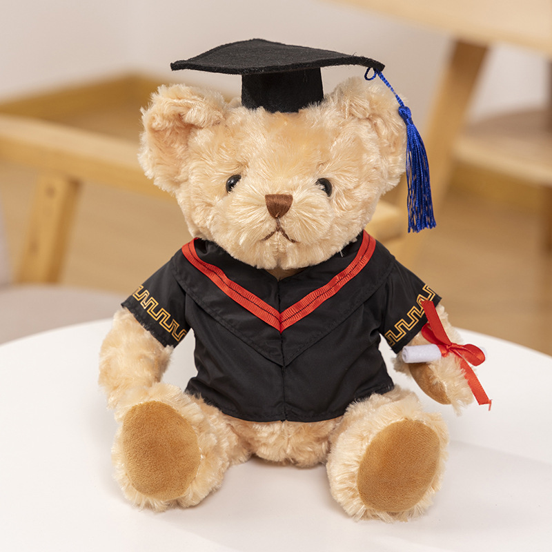 Oso graduado collar rojo