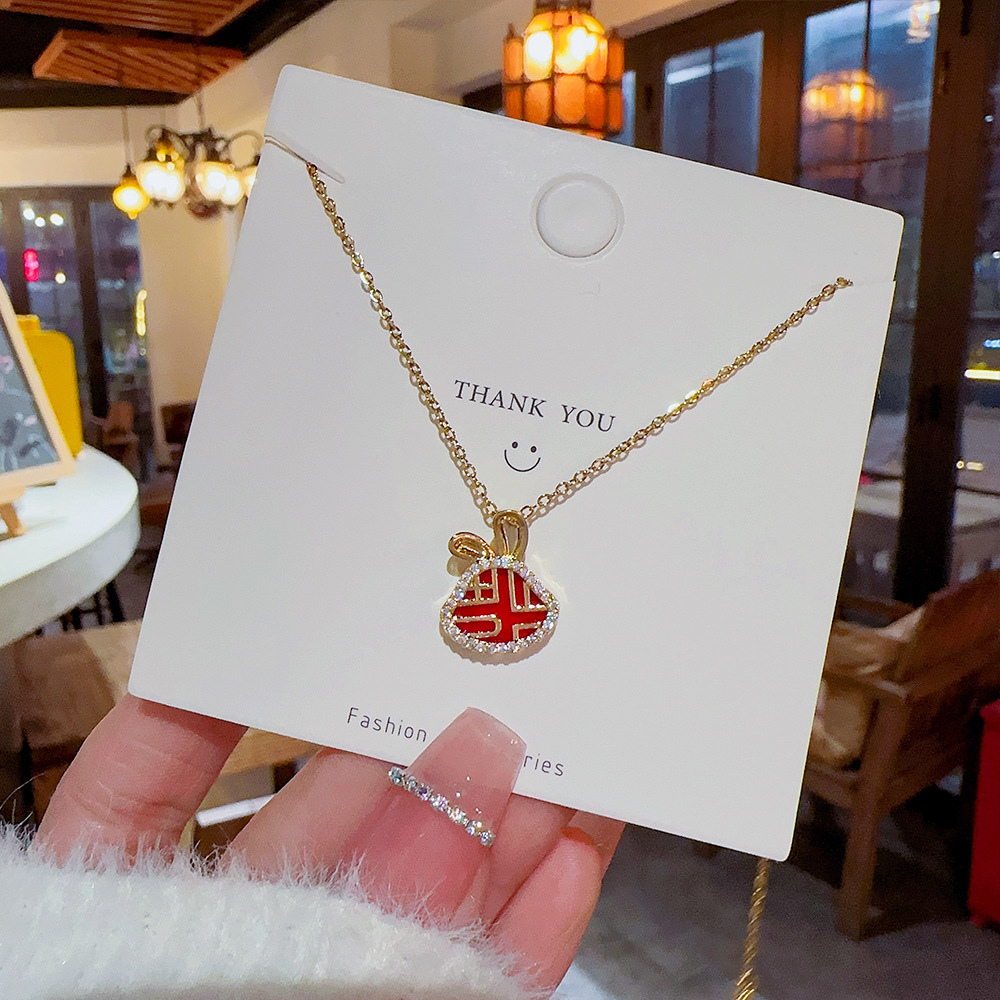 Chinoiserie Classical Geometric Titanium Steel Inlay Zircon Pendant Necklace_colorza_4