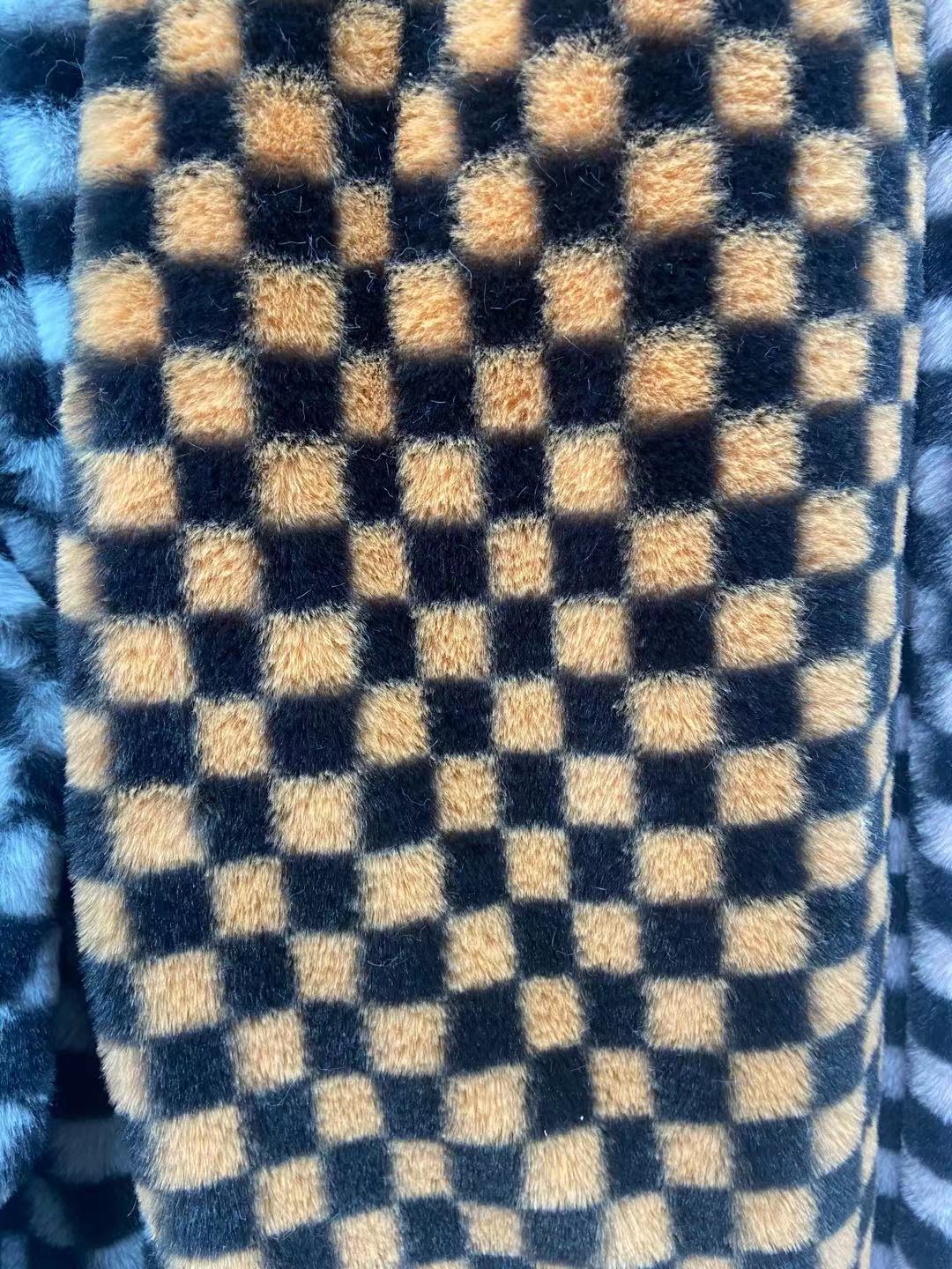 浅棕