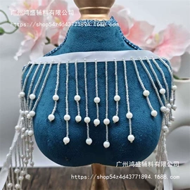 花边;布贴;钮扣